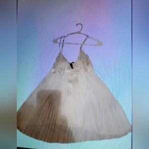 VICTORIA SECRET, WHITE BABYDOLL NIGHTIE